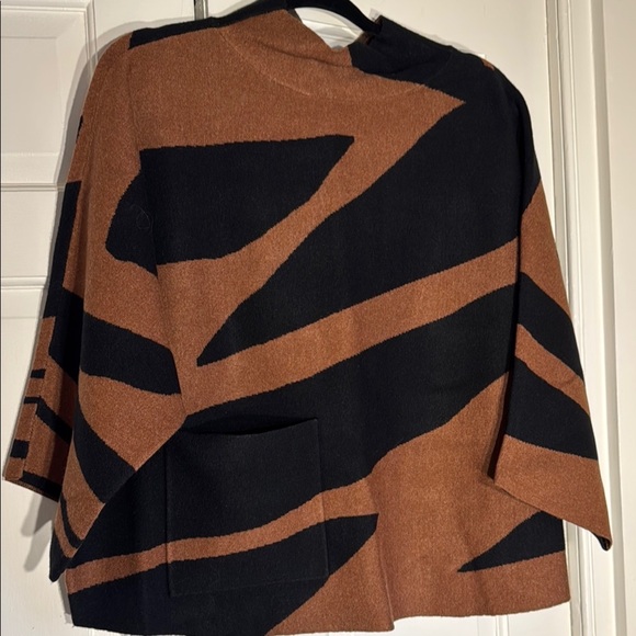 NWT Beautiful Joseph Ribkoff Brown and Black Sweater Set Retail Over $400/set!!! - Picture 6 of 12